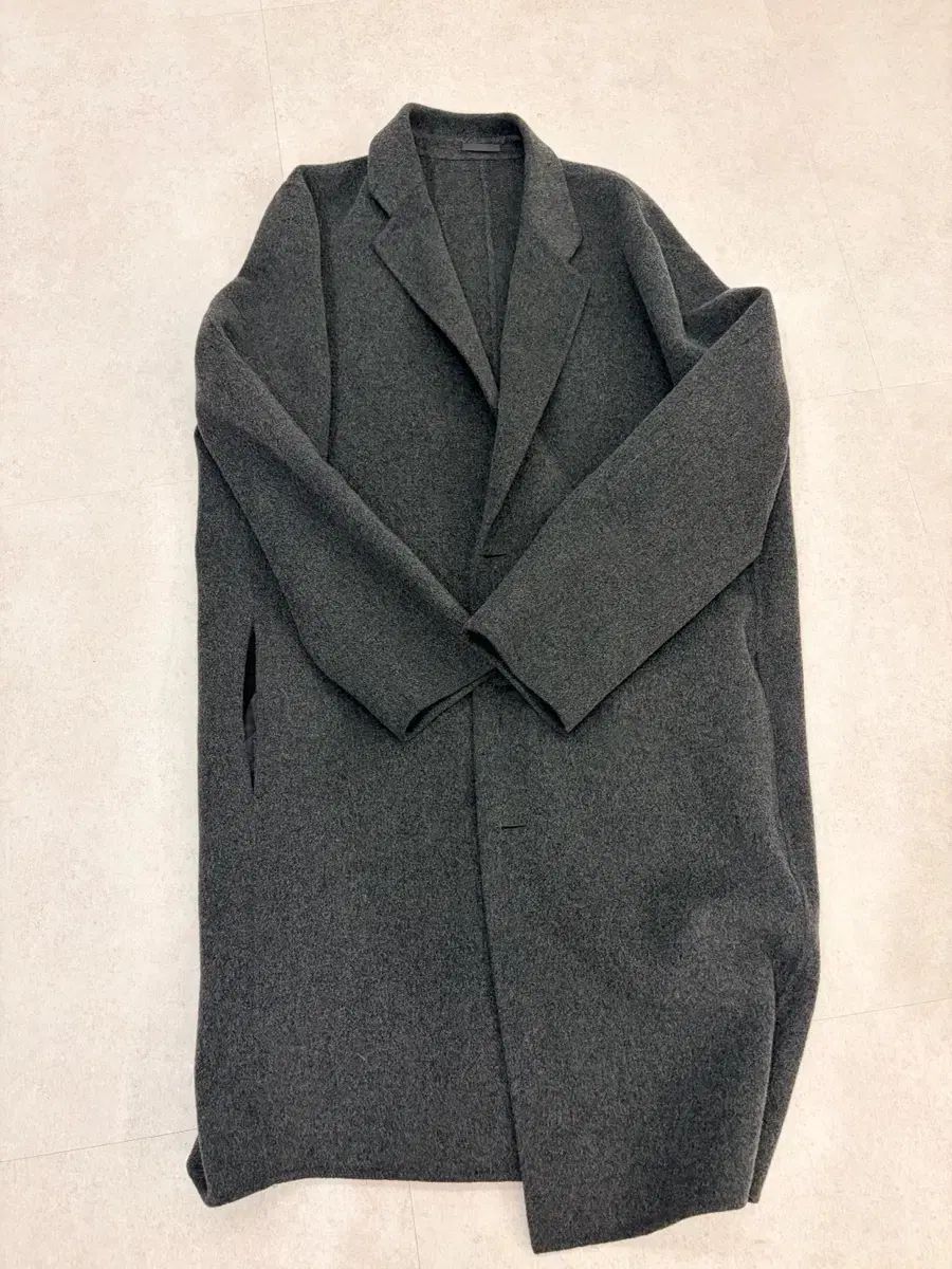 Acne Studios チェスターコート サイズ 48 ブラック　アクネ 値下げ】Acne Studios アクネ 黒 チェスターコート サイズ48 中古