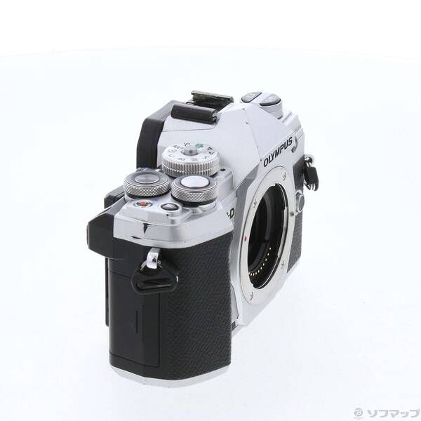 中古品〕 OM-D E-M5 Mark III ボディ シルバー【262】 - メルカリ