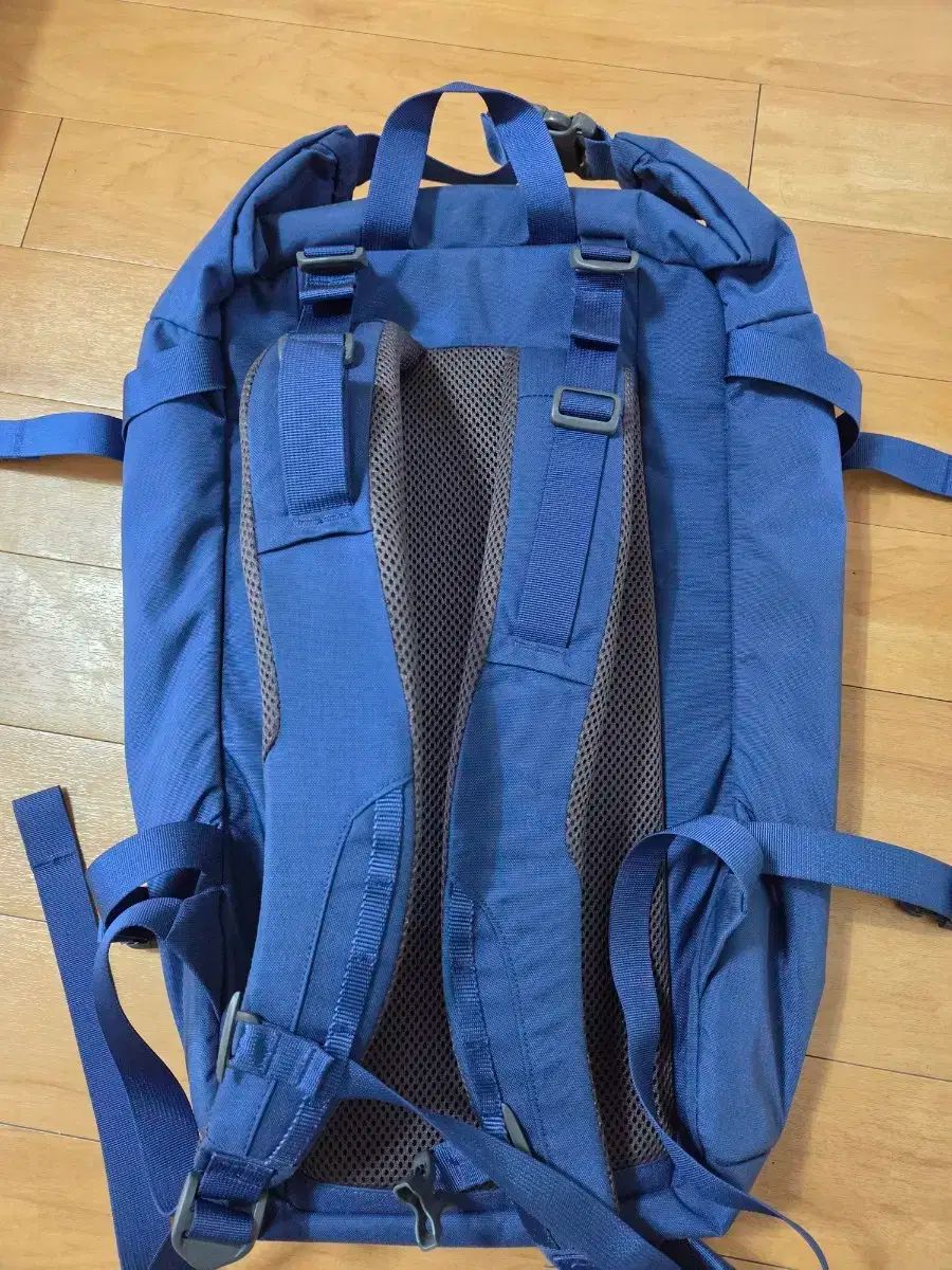 MYSTERY RANCH ショップ STREET 젠 バックパック 25L Mystery Ranch