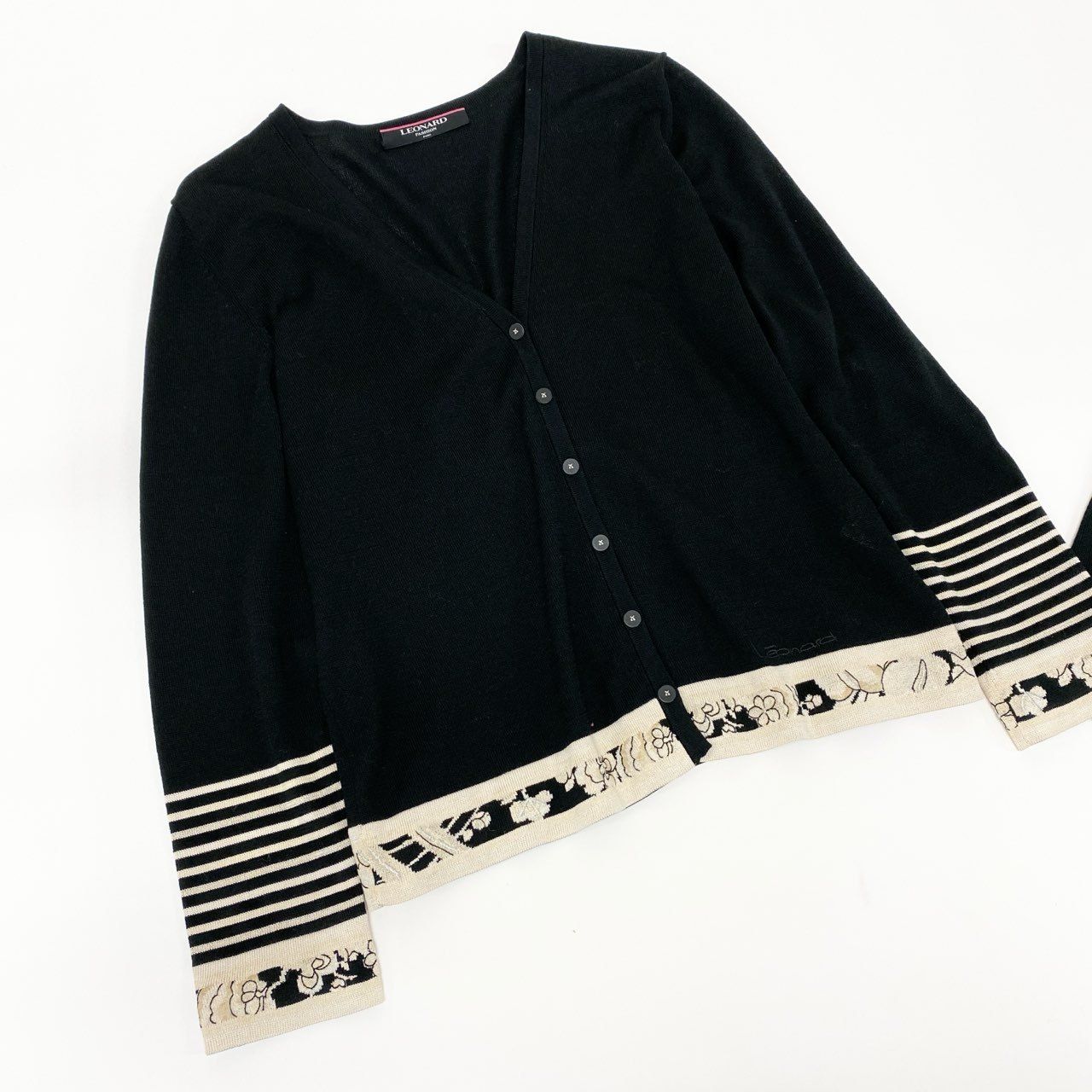 美品　LEONARD レオナール シルク　ニット　アンサンブル　カーディガン LEONARD レオナール アンサンブル ニット カーディガン L
