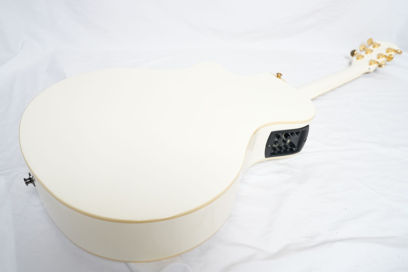 ☆YAMAHA☆APX1000 PW Pearl White エレアコ 美品 SRTシステム搭載
