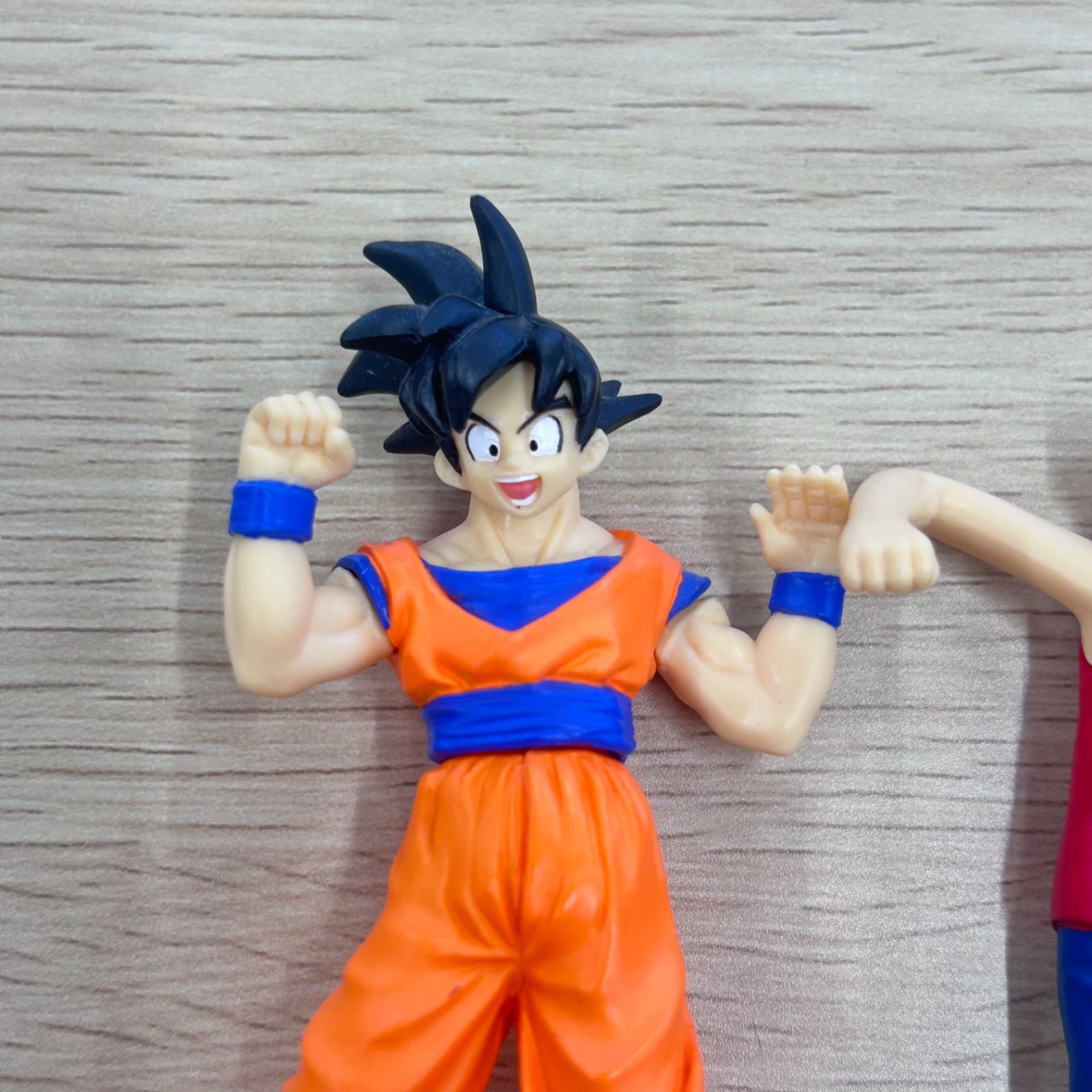 ジャンプ40周年 ワンピース ドラゴンボールコラボフィギュア - メルカリ