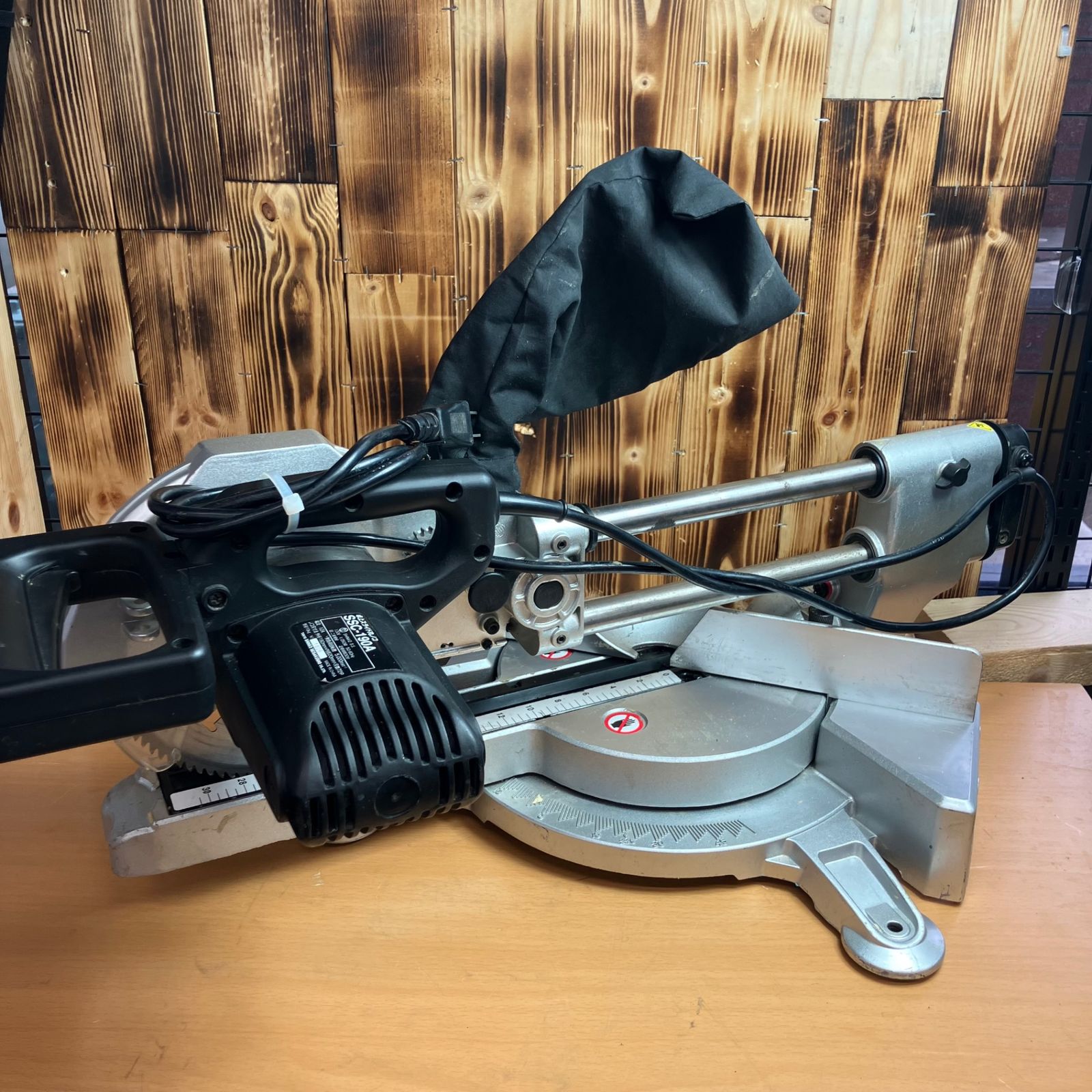 ◇新興製作所(SHINKO) 卓上スライド丸ノコ SSC-190A【越谷店】 - メルカリ