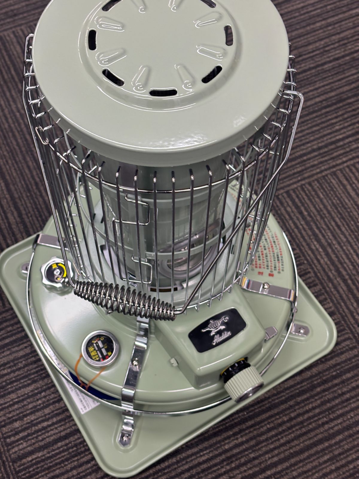 used アラジン石油ストーブ　39シリーズ　新品の芯付き　要芯入　レトロ空間 アラジン Aladdin 別注カラー ブルーフレームヒーター マットブラック