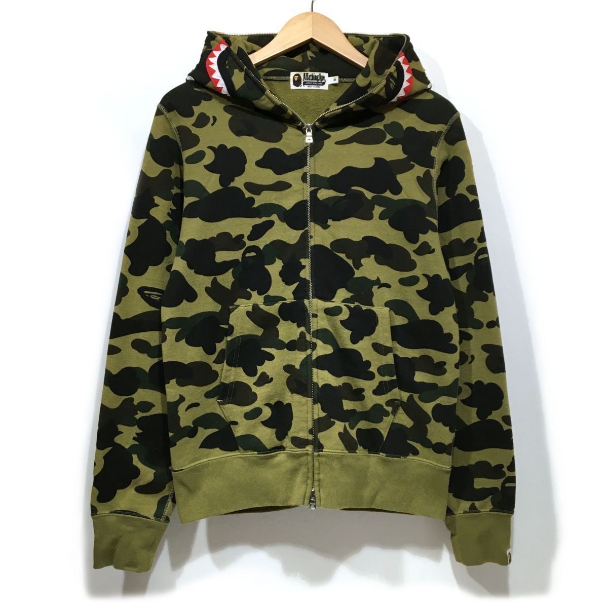 A BATHING APE アベイシングエイプ BAPE シャークパーカー メンズM