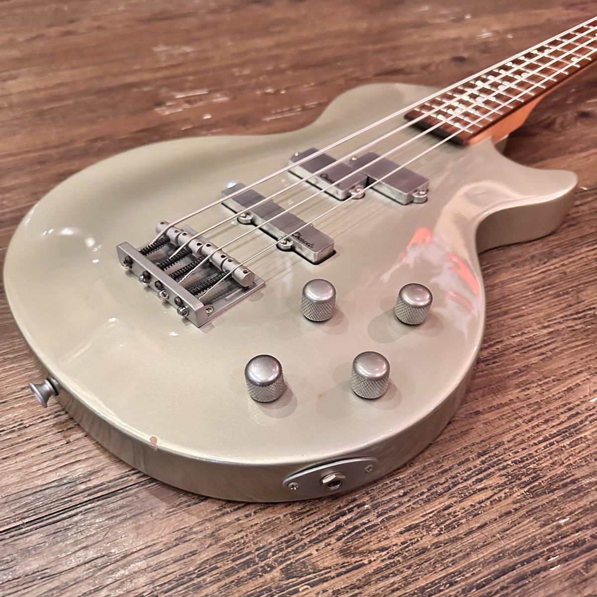Charvel R-SB48 Refinement Electric bass シャーベル ジャクソン