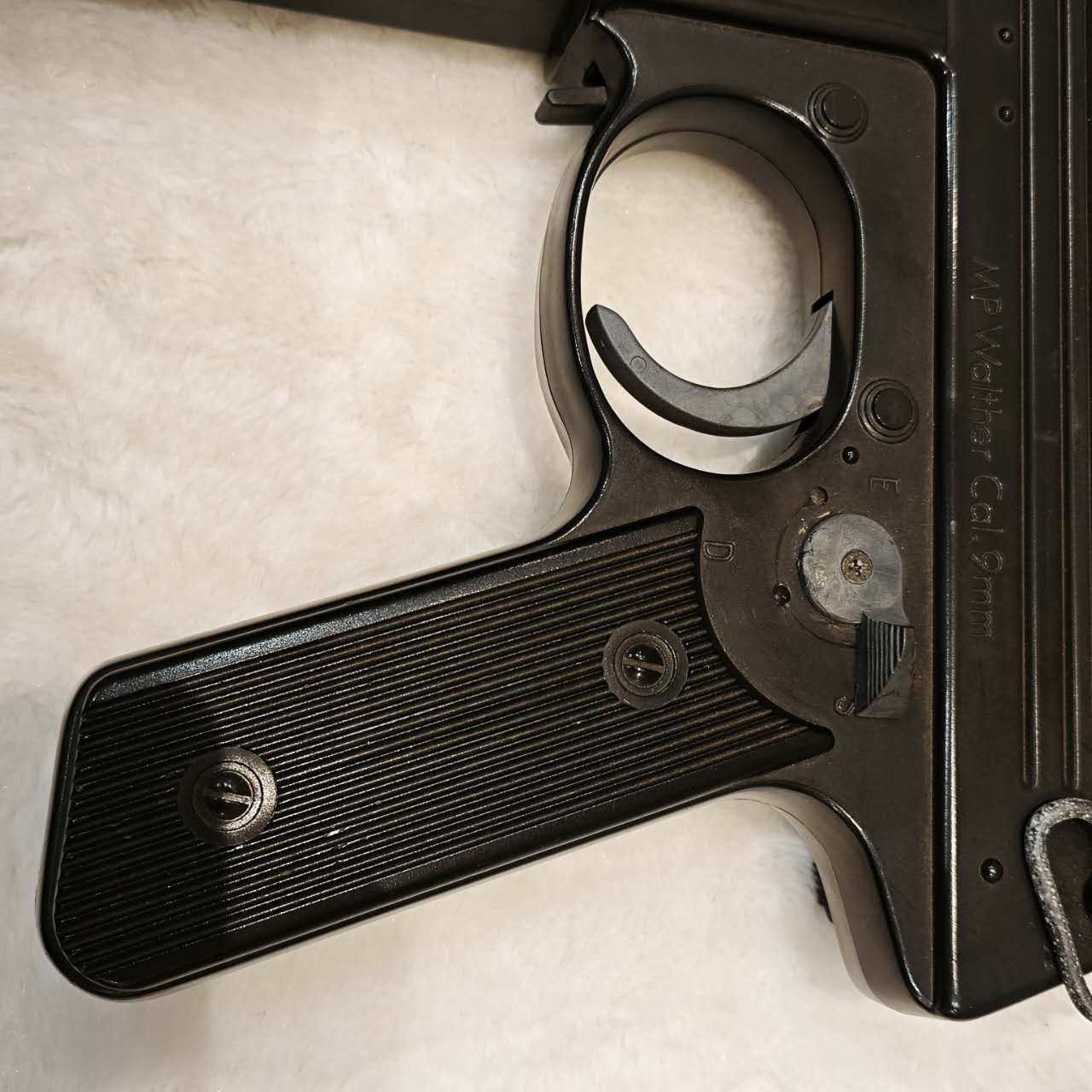 東京マルイ製 ワルサーMP エアコッキング式 【当時物・絶版