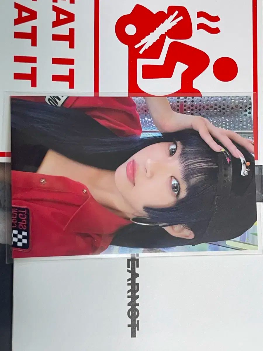 LE SSERAFIM アメリカツアー 入場限定 ウンチェ ZONE トレカ LE