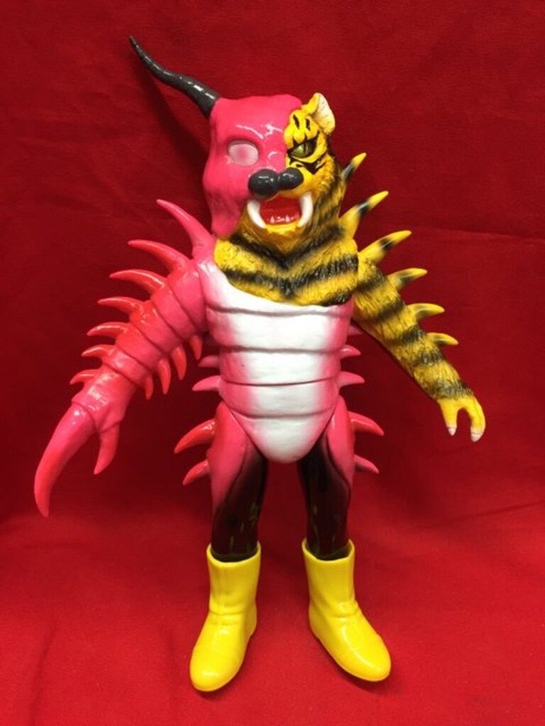 メディコム・トイ 東映レトロソフビコレクション ムカデタイガー