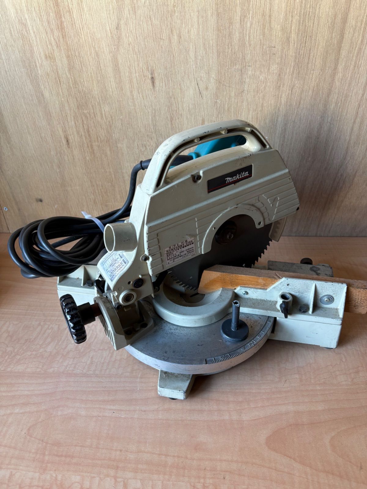 makita マキタ 8型卓上マルノコ LS 0820