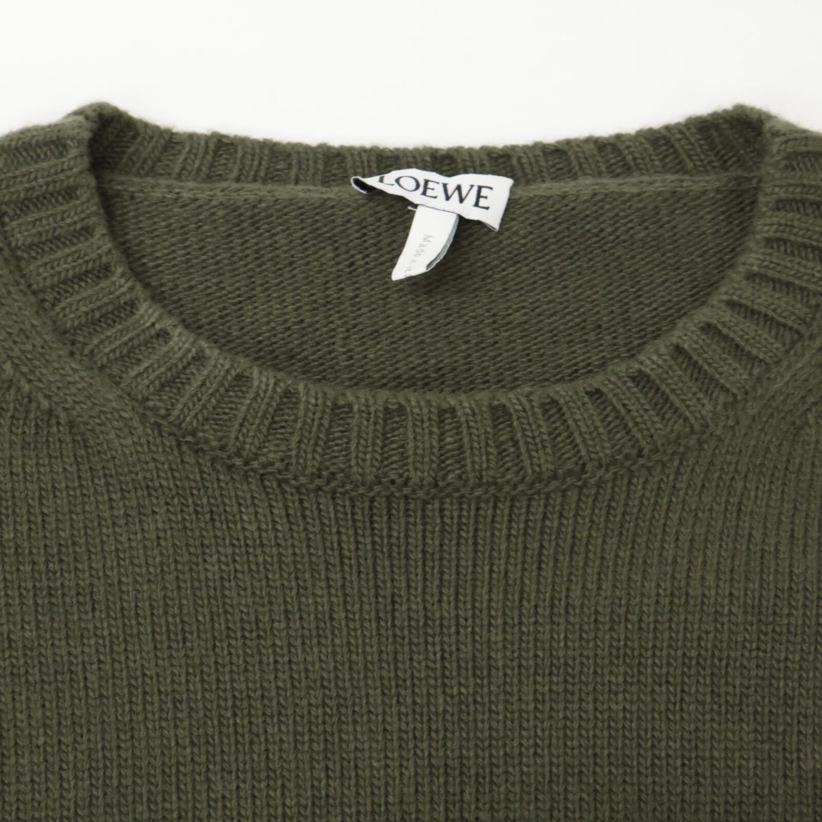美品 LOEWE ロエベ ニット アナグラム ロゴ刺繍 L カーキ 緑 グリーン 極美品 LOEWE ロエベ ケーブル アナグラム セーター ウール グリーン 緑