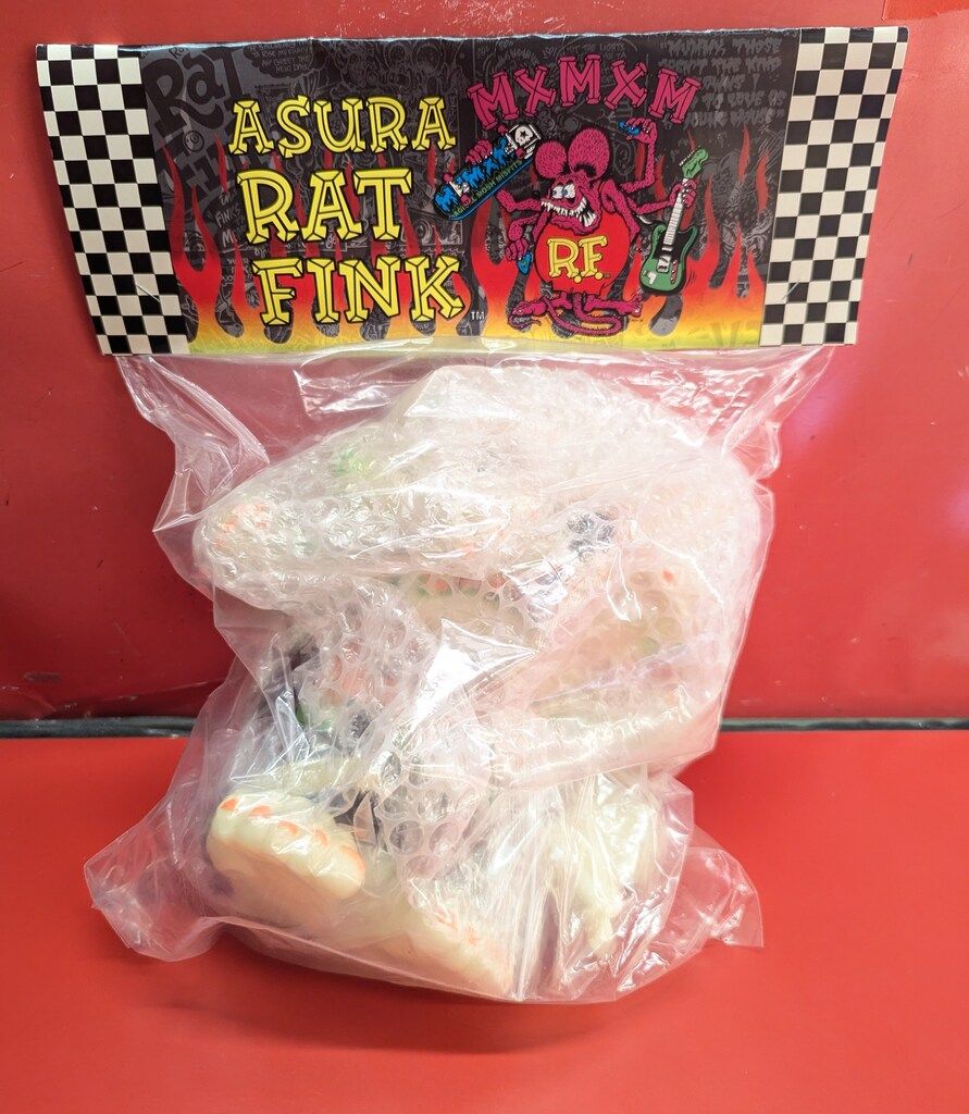 BLACKBOOK TOY MAGICAL MOSH MISFITS ASURA RATFINK ハロウィンカラー