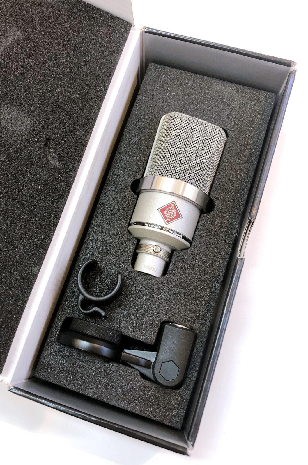 3141 ノイマン コンデンサーマイク TLM 102 NEUMANN ナレーション収録 宅録配信 PA機器 マイク 最高音質 ボーカルレコーディング