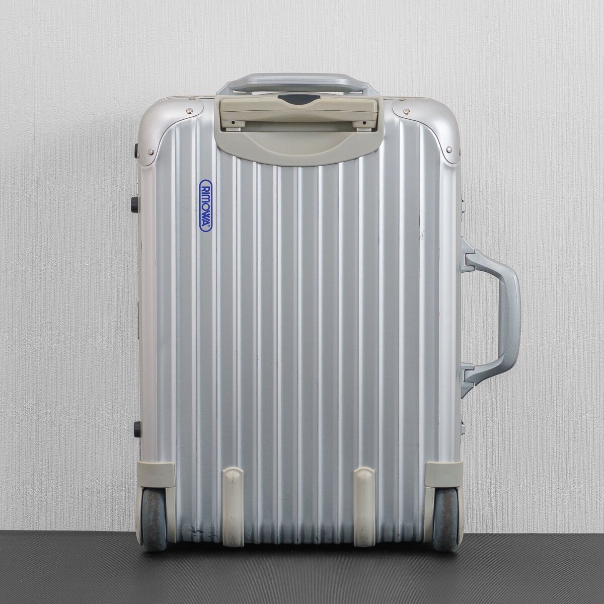 美品 RIMOWA リモワ ANA 全日空 TOPAS トパーズ 35L 2輪 機内持ち込み