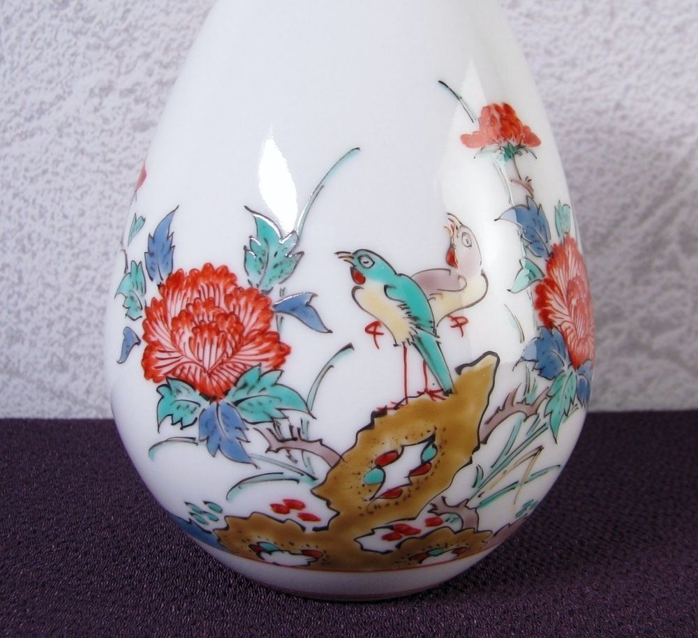 十四代酒井田柿右衛門造 錦 牡丹鳥文一輪生 高さ：11cm 美品 共箱