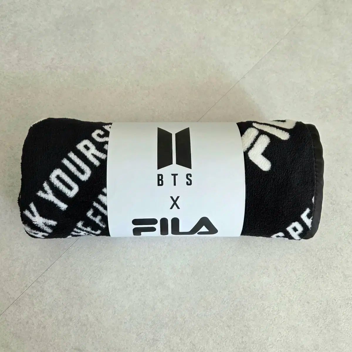 BTS Run FILA スウェット 特典 ヘアバンド 非売品 ブランケット BTS Run FILA スウェット 特典 ヘアバンド 非売品 ブランケット 【公式