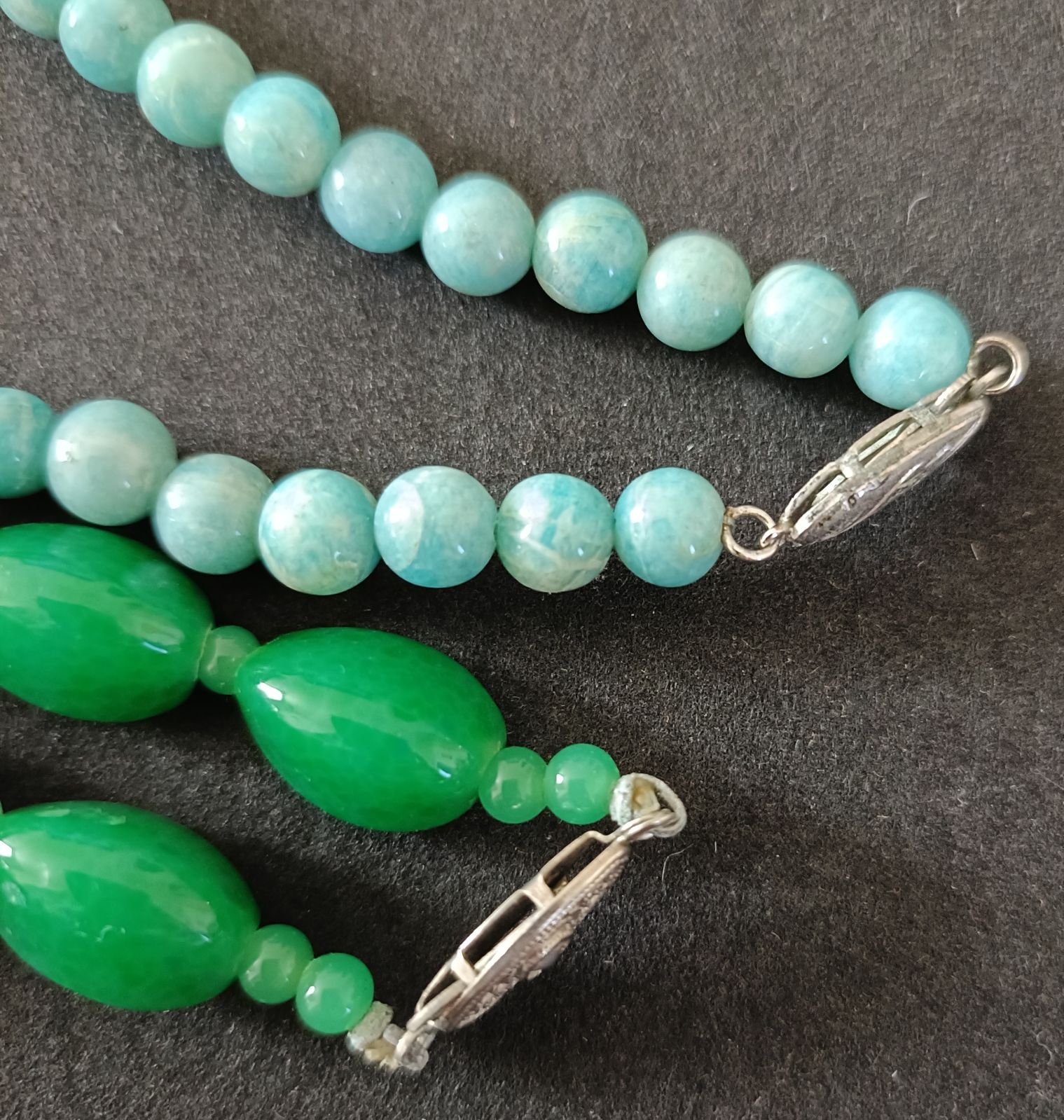 緑石 翡翠 等 アクセサリー　大量まとめ売る 緑石 翡翠 等 アクセサリー 大量まとめ売る