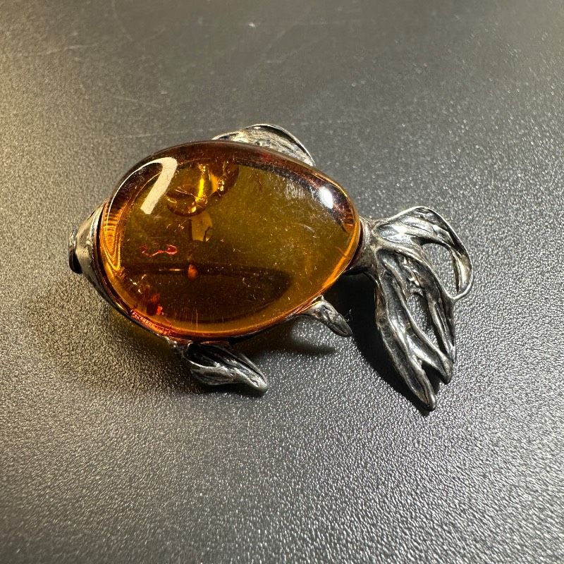 vintage】琥珀 アンバー 魚 刻印 シルバー 希少 GT-W5 - メルカリ