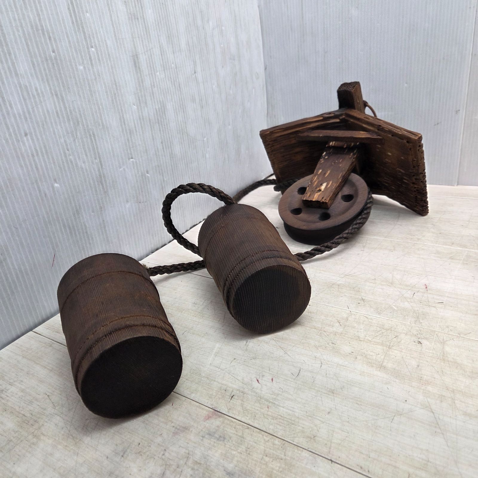 つるべ、アンティーク家具、井戸のつるべ？骨董家具 つるべ