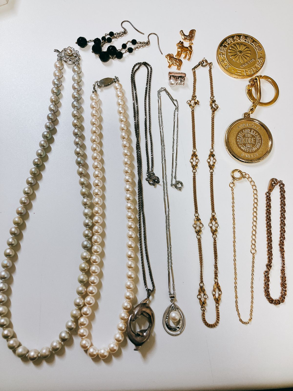 す〇遺品整理 アクセサリーリ 57 メダル - メルカリ