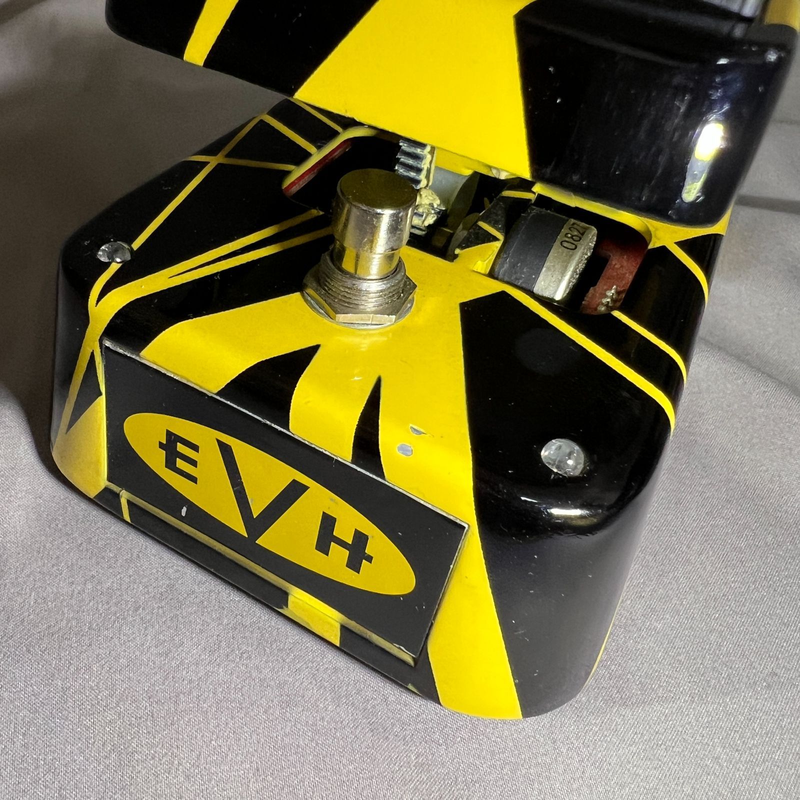 送料無料】Jim Dunlop EVH Signature Wah Wah Used 中古 ワウペダル