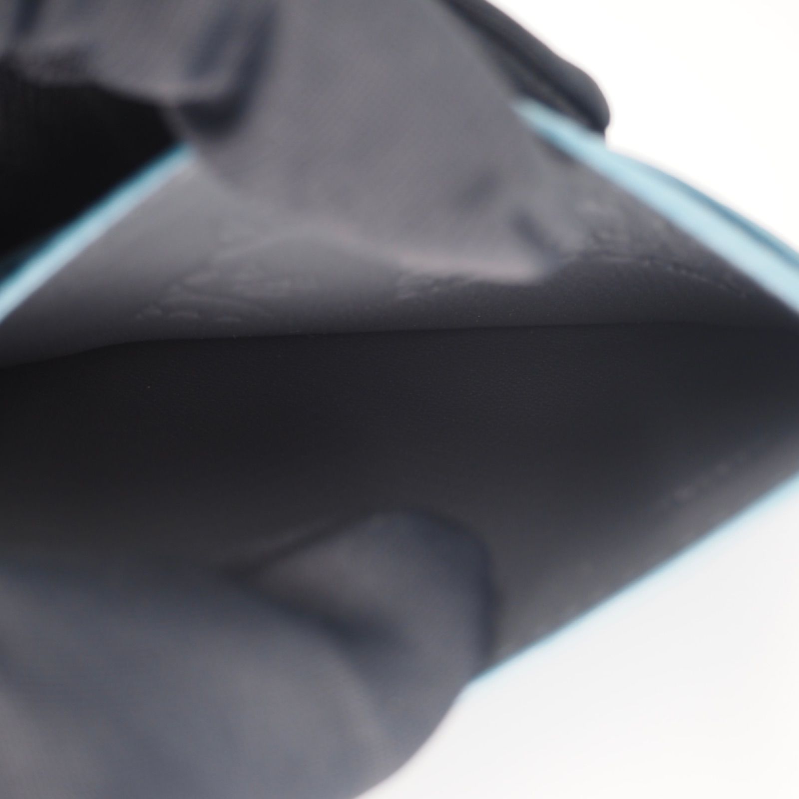 ロエベ　loewe ハウルの動く城　カードケース　カブ　ハウル 話題のロエベ×スタジオジブリ『ハウルの動く城』コレクションから注目