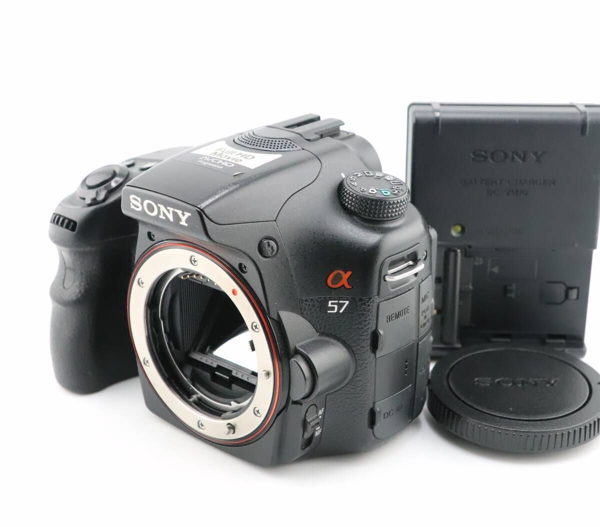 ☆良品☆ソニー SONY α57 ボディSLT-A57 充電器付☆ W1111＃3765