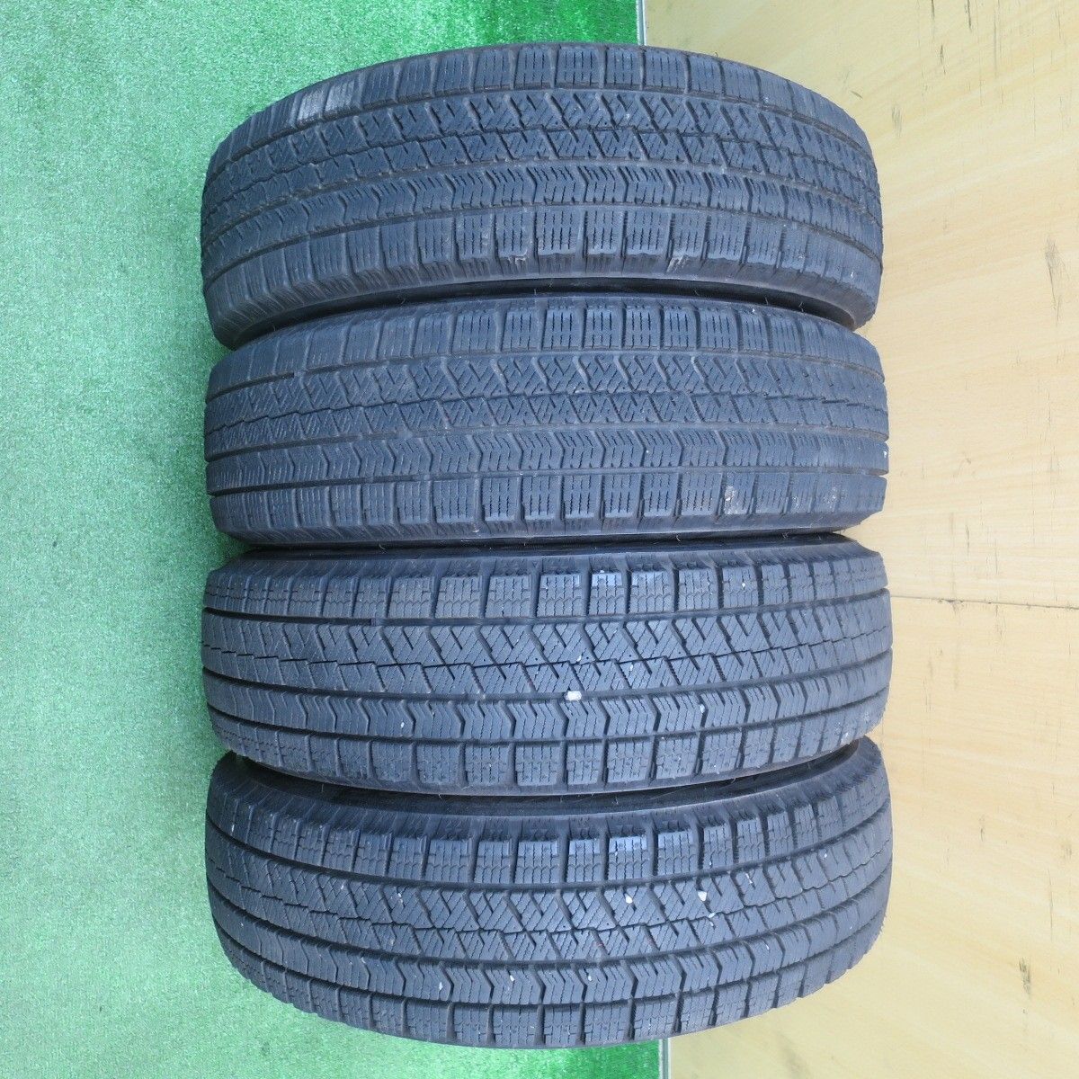 バリ溝 スタッドレス ブリヂストン VRX2 155/65R14 （青0519） バリ溝！23年！8.5分☆スタッドレス 155/65R14 ブリヂストン
