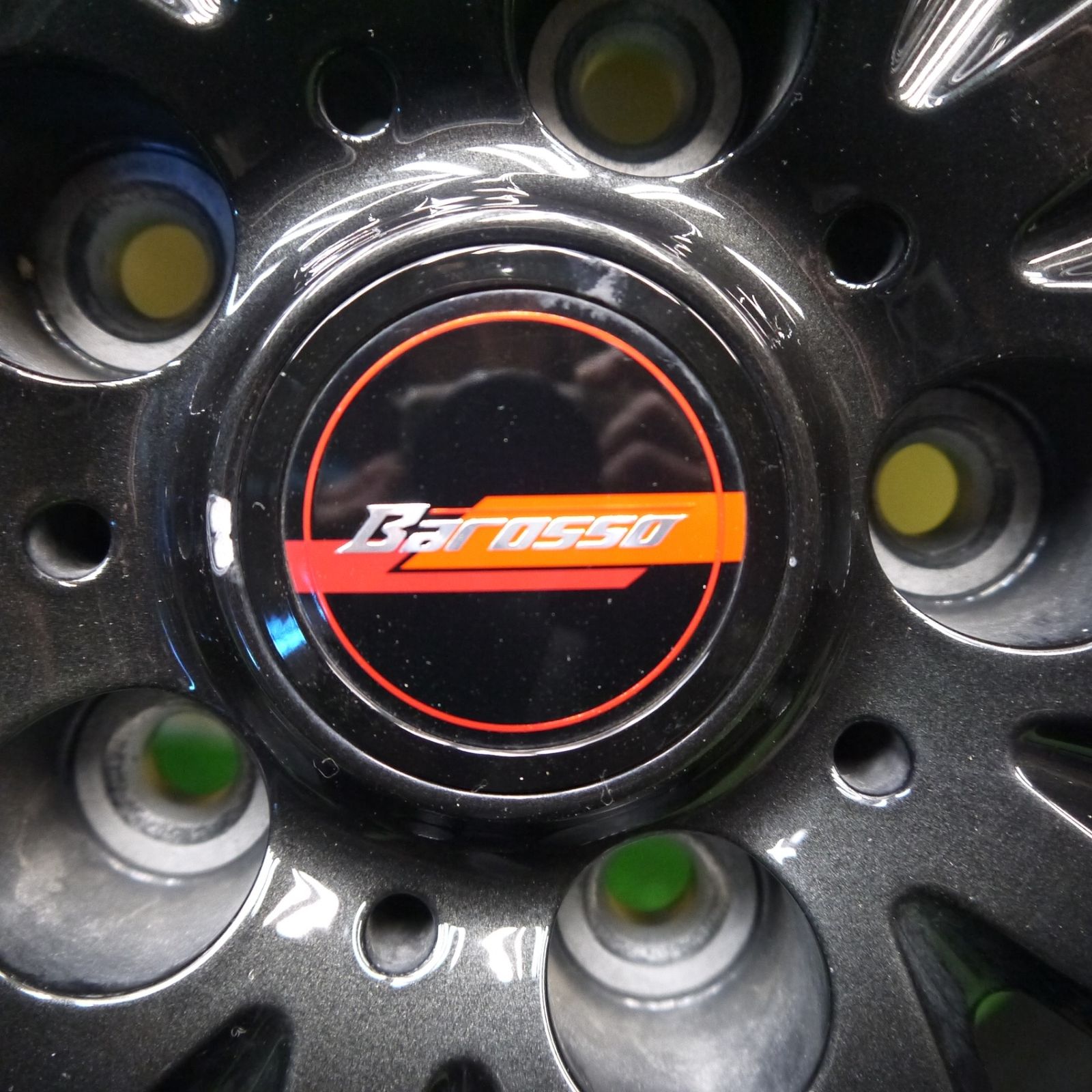バリ溝！23年！キレイ！9.5分☆スタッドレス 215/60R16 ダンロップ