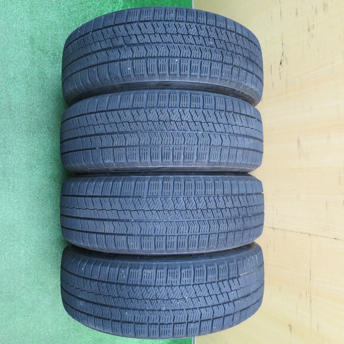 4本価格！21年☆シエンタ 等 185/60R15 スタッドレス ブリヂストン