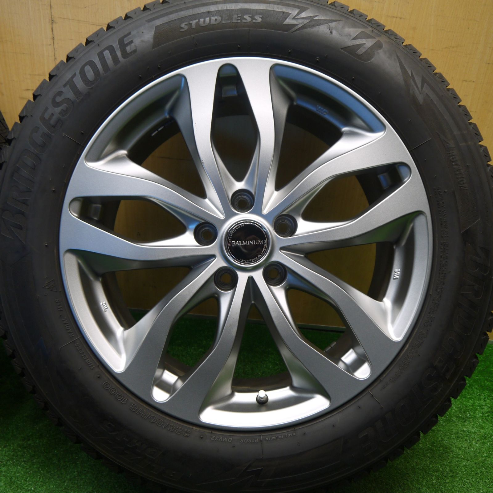 225/60/R18 バルミナホイール(ブリヂストンブランド) バリ溝！23年