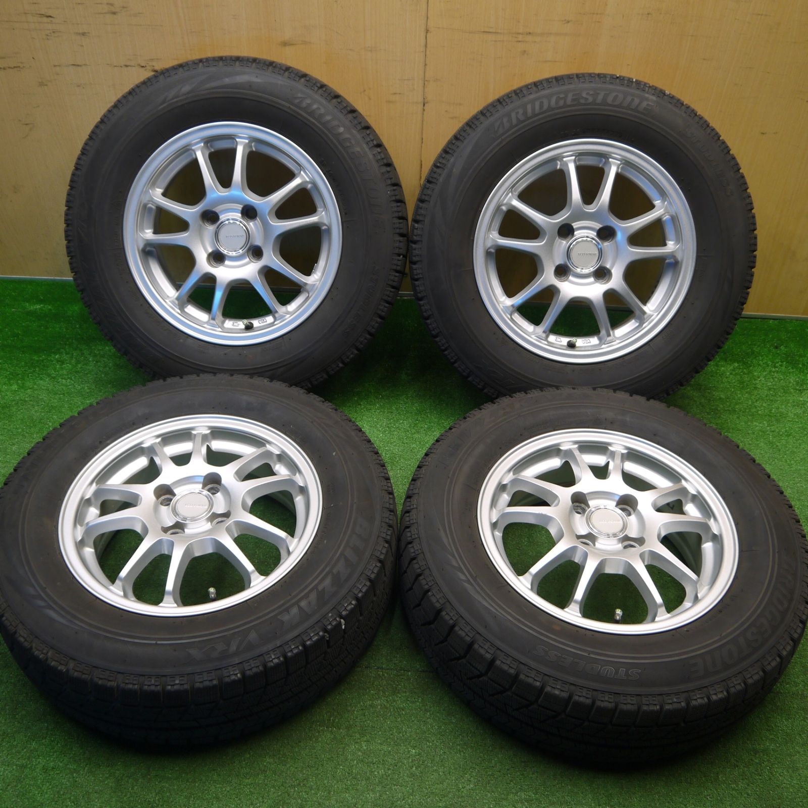 バリ溝 23年 綺麗 9分☆スタッドレス 195/65R15 トーヨー オブザーブ