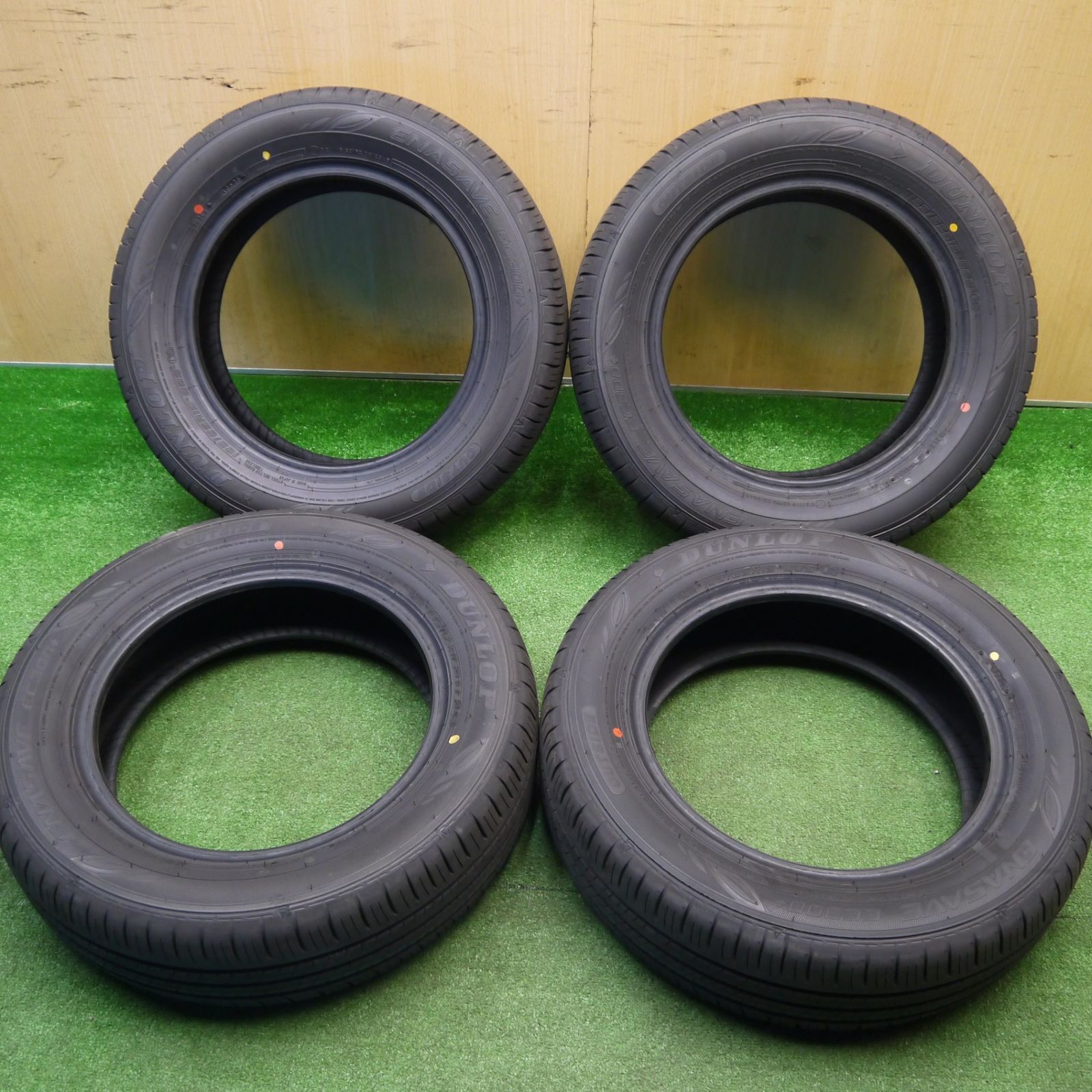 新車外し 25年 185 65 R 15 ダンロップ エナセーブ EC 300 タイヤ 15インチ アクア フィールダー アクシオ フリード ノート bB 等 ノタ