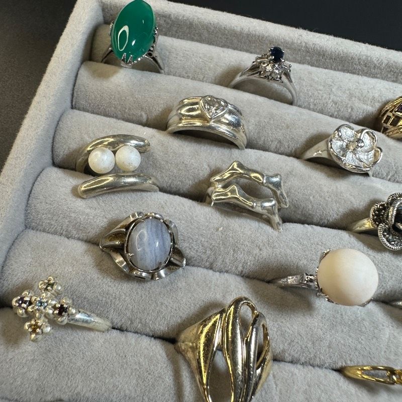 【vintage】シルバー製　刻印　ファッションリング　12点　まとめ売り vintage】シルバー製 刻印 リング 24点 GT-W5 - メルカリ