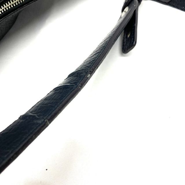 レザー ブラック