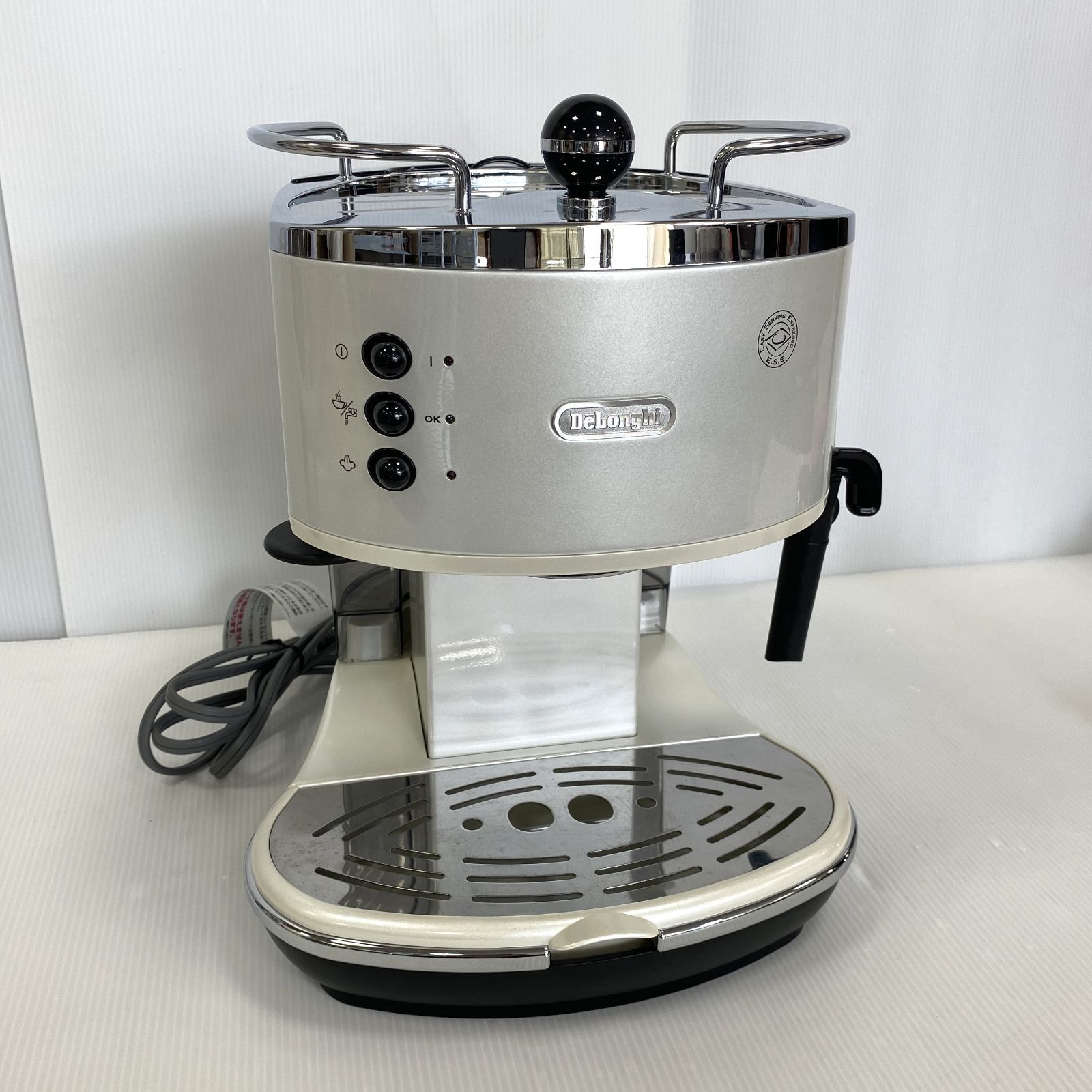 中古品】DeLonghi デロンギ エスプレッソ・カプチーノメーカー EC0310W