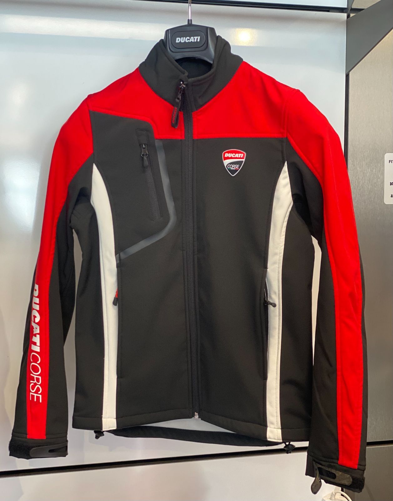 ドゥカティ ウィンドプルーフジャケット 定価￥25,300- XSサイズ