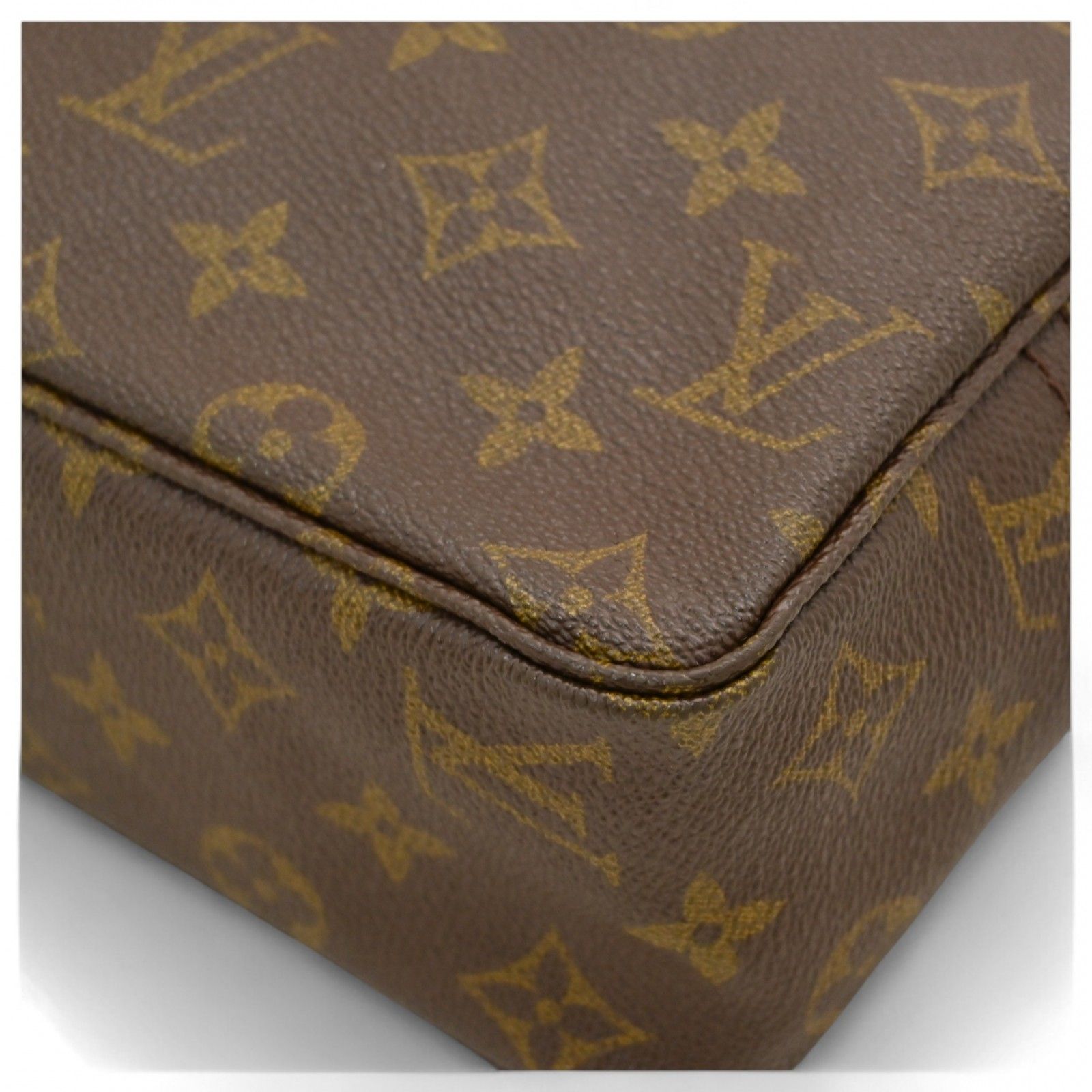 ルイヴィトン モノグラム トゥルーストワレット28 ポーチ Bランク