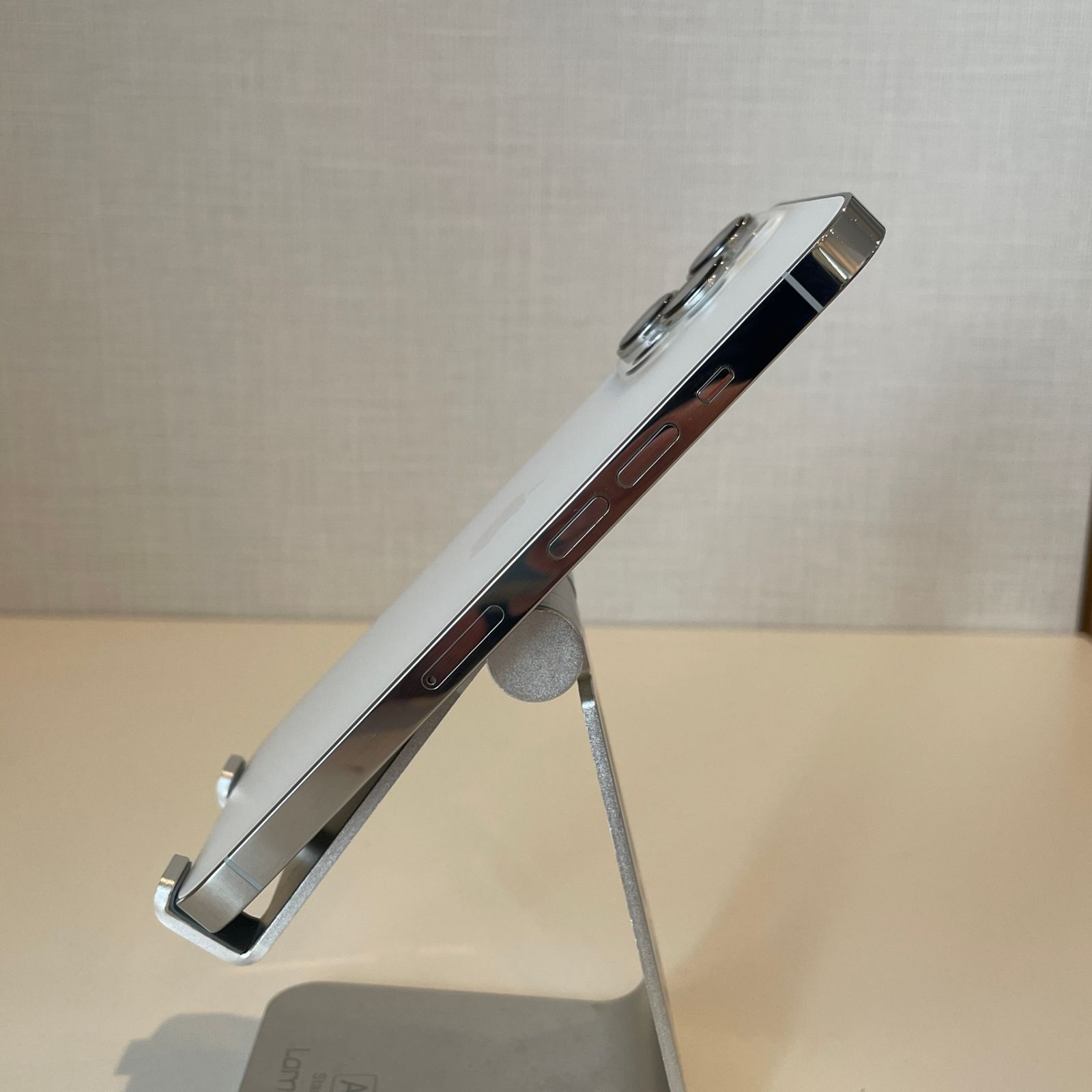 訳あり】iPhone13 Pro シルバー 256GB 電池残量76% - メルカリ