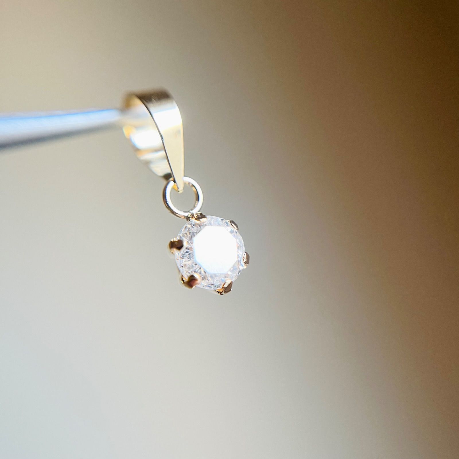 【SALE☆特価☆】K18 天然ダイヤモンド　0.25ctペンダントトップ 3 SALE☆特価☆】K18 天然ダイヤモンド 0.25ctペンダントトップ 5 - メルカリ