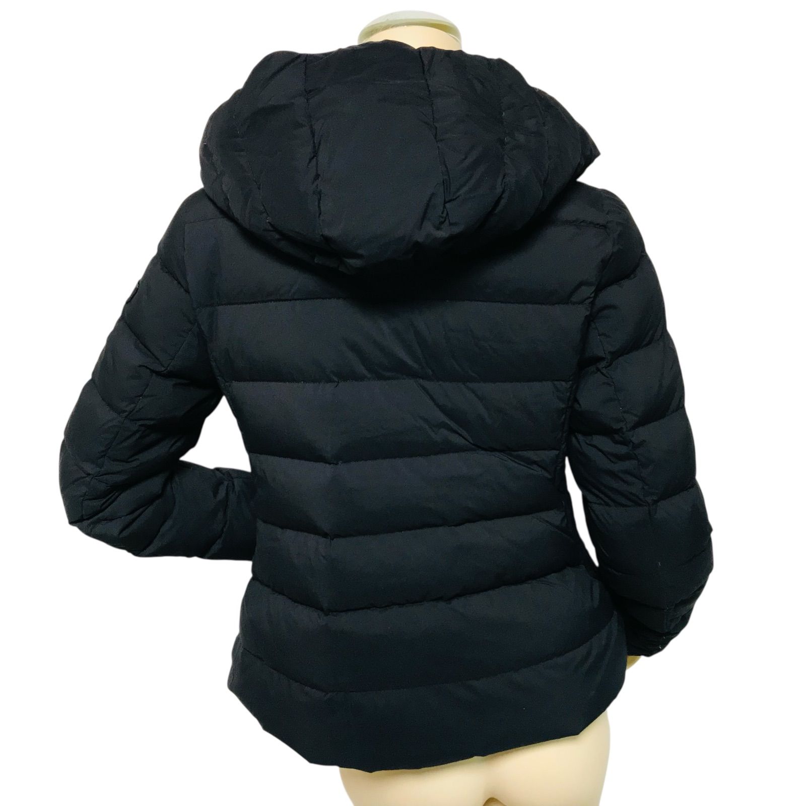 【極美品/限定コラボ】タトラス コサヴァ BEAMS別注 ダウンジャケット 黒M TATRAS / 別注 KOSAVA セイル ファー ダウンジャケット（ダウン