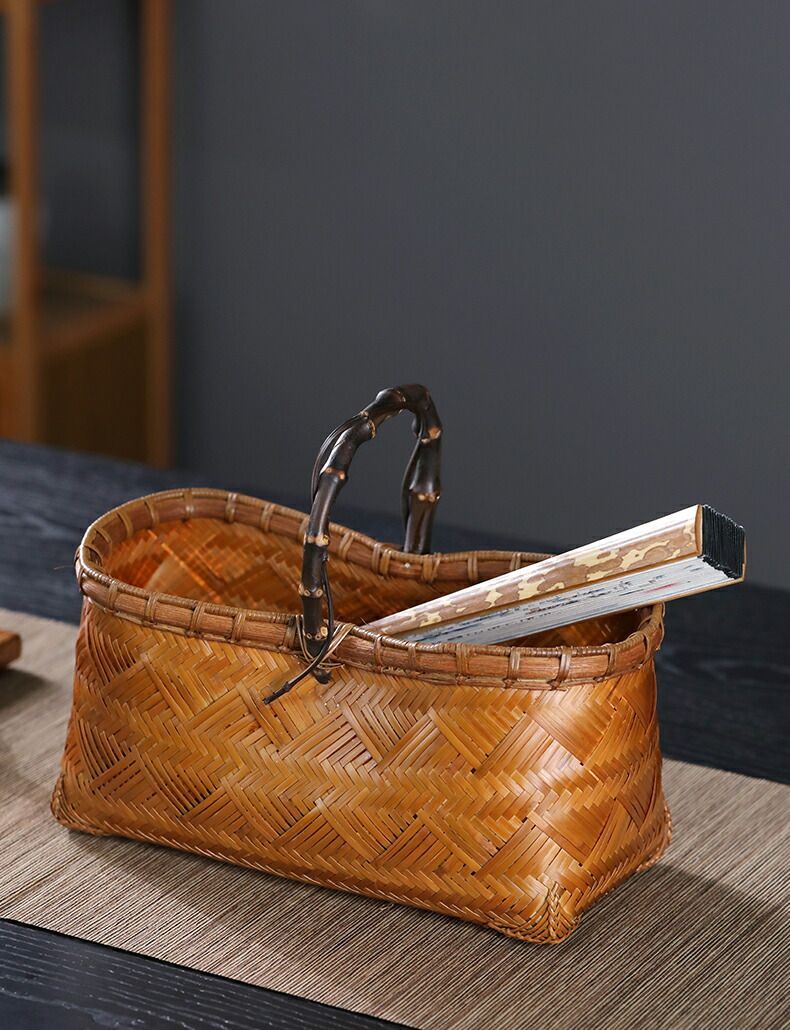 とっておきの 竹細工 手提げ 竹かご 竹 かご 手作り 竹籠 バスケット 手さげかご 裁縫の道具 宝箱 自然 ナチュラル ピクニックバスケット キッチン収納 インテリア 雑貨 おしゃれ アウトドア バニティー