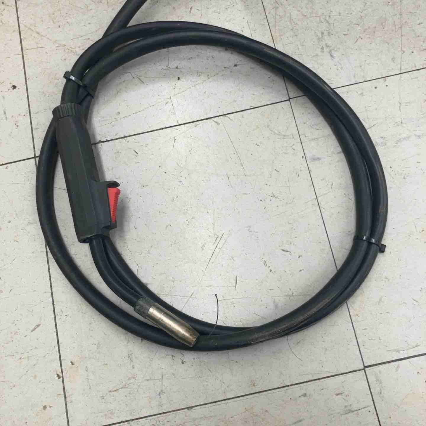 交渉中です。アストロプロダクツ 半自動溶接機 AP050261 hqdefault.jpg
