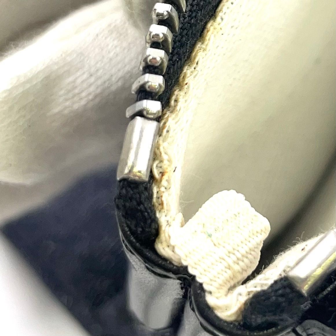 BVLGARI ロゴマニア レザー×キャンバス ブラック ショルダーバッグ