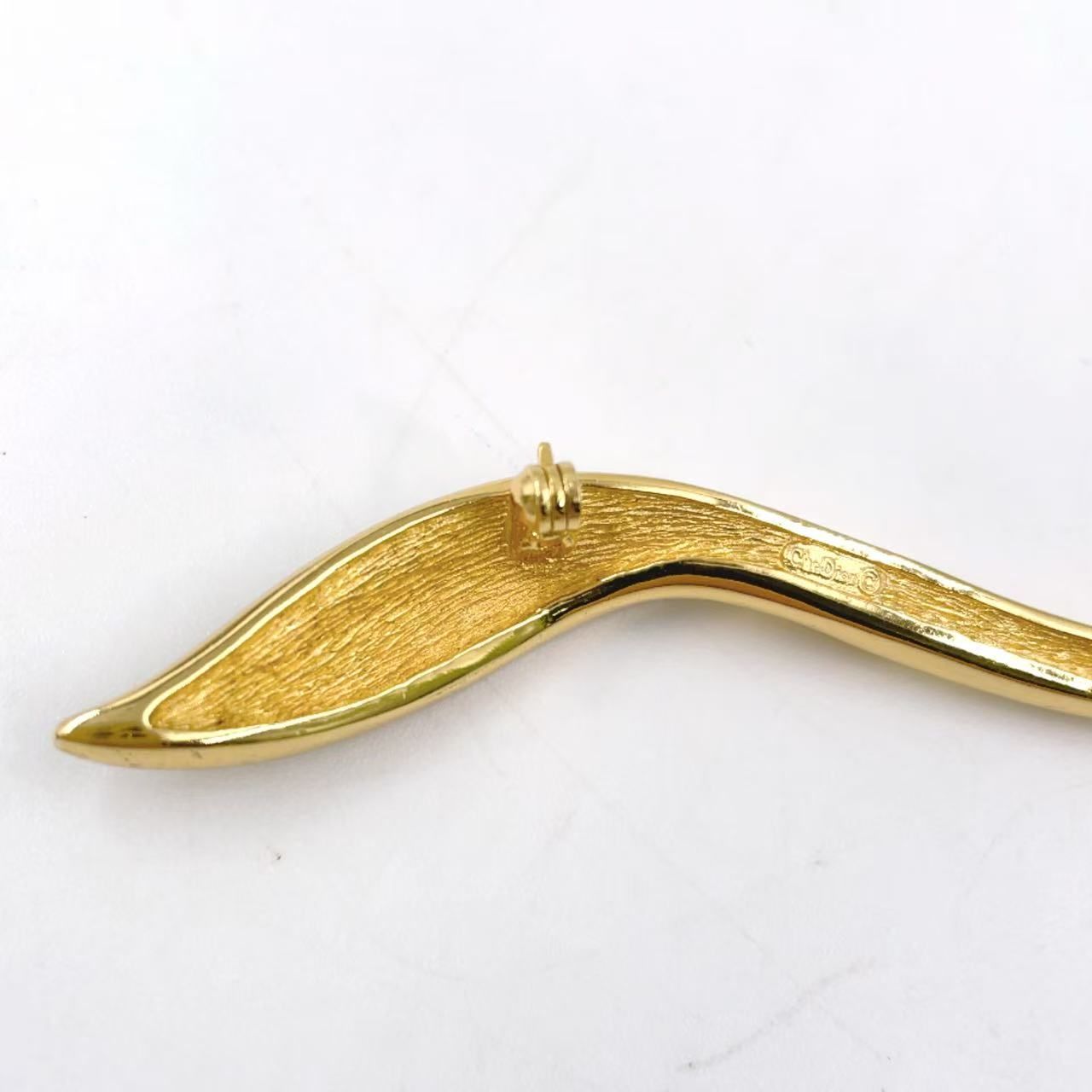 Christian Dior 葉モチーフ ブローチ GP×ラインストーン ゴールド