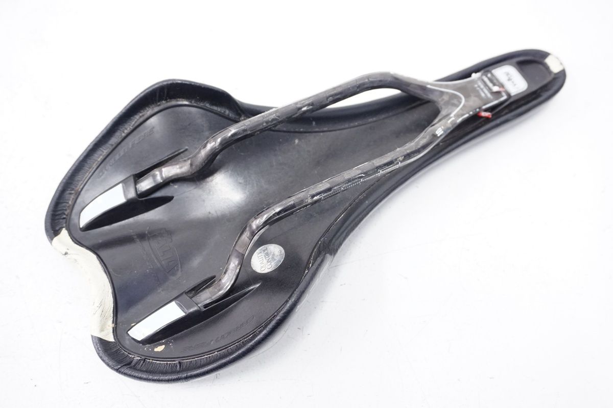 SELLE ITALIA「セライタリア」 SLR TEAM EDITION カーボンレールサドル