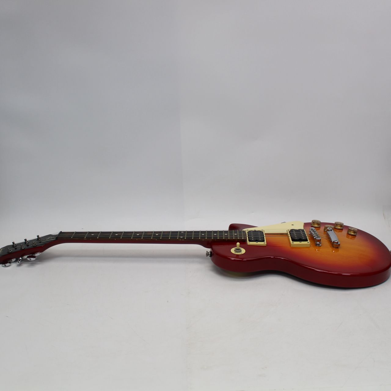 IS692)【美品】Epiphone Les Paul 100 チェリーサンバースト エレキ