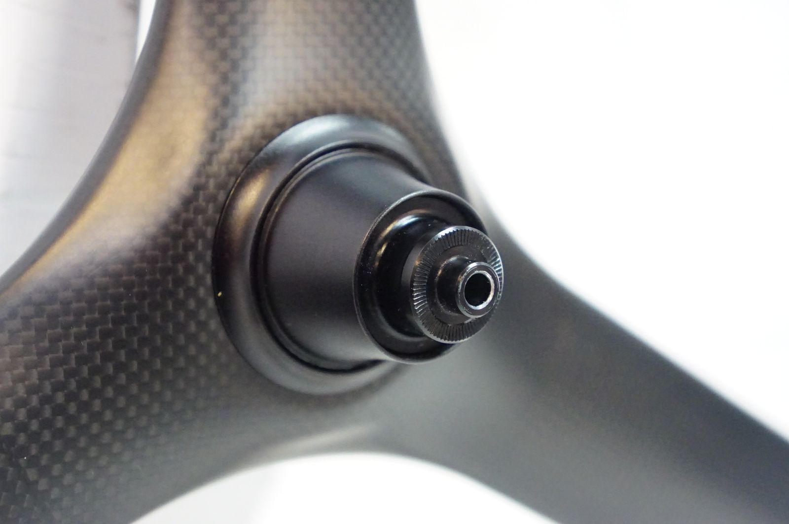 kitto design バトンホイール 20インチ 451 リア カッコ良いカスタムをしたい方は、キットデザインのカーボンバトン