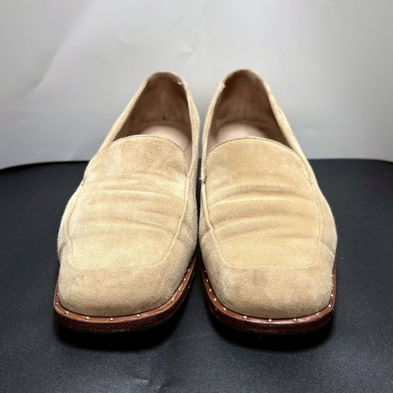 Salvatore Ferragamo サルヴァトーレフェラガモ ローファー スエード スクエア シューズ 靴 ベージュ 7 C DOGALI レディース き