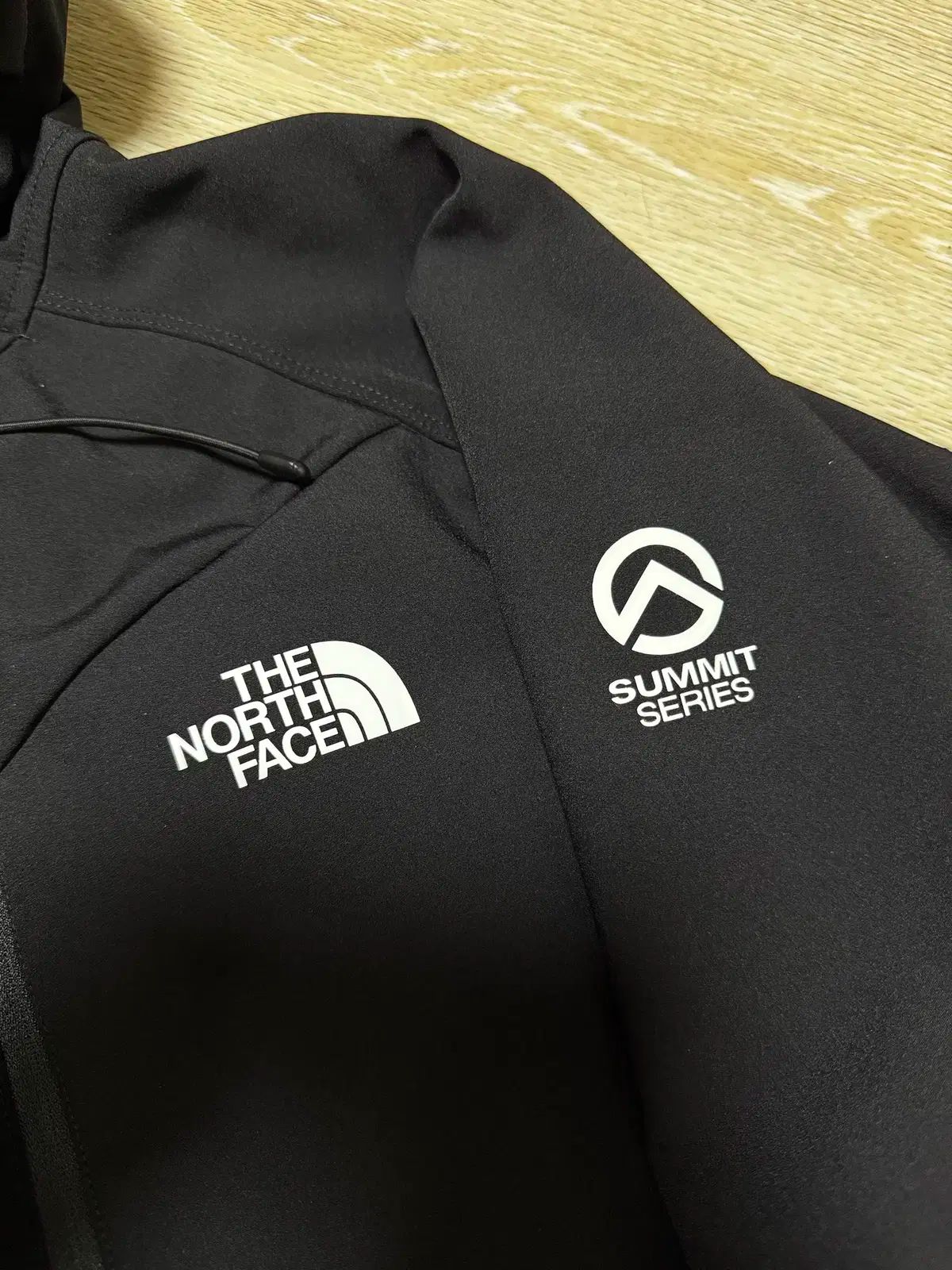 フール ジップアップ